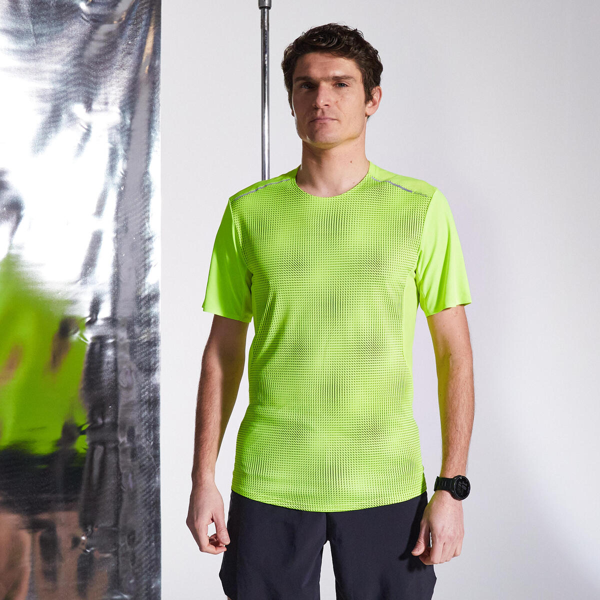 TEE SHIRT RUNNING HOMME RESPIRANT KIPRUN LIGHT JAUNE EDITION LIMITEE