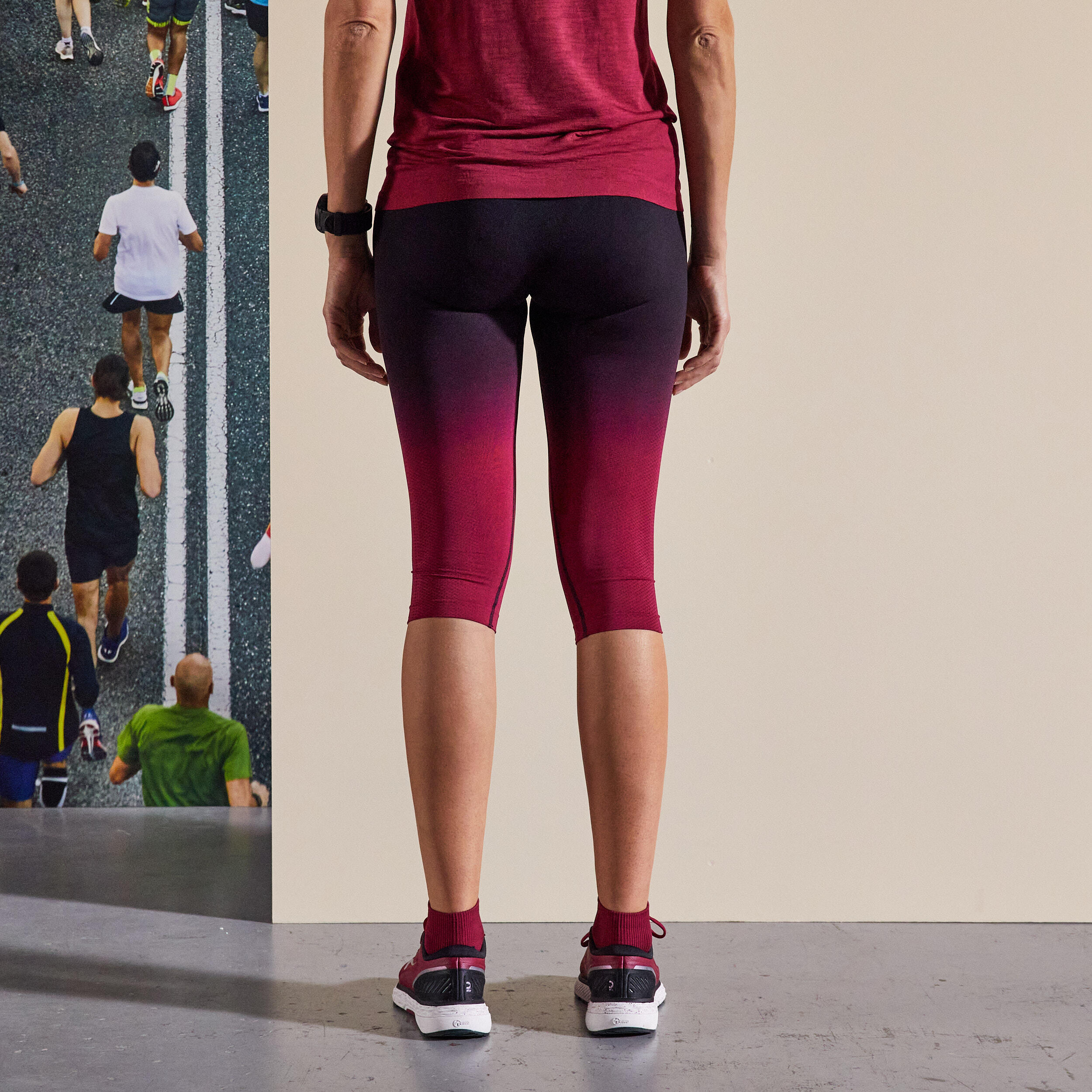 KIPRUN CARE WOMEN'S RUNNING TIGHT SHORTS BREATHABLE BURGUNDY 8/9