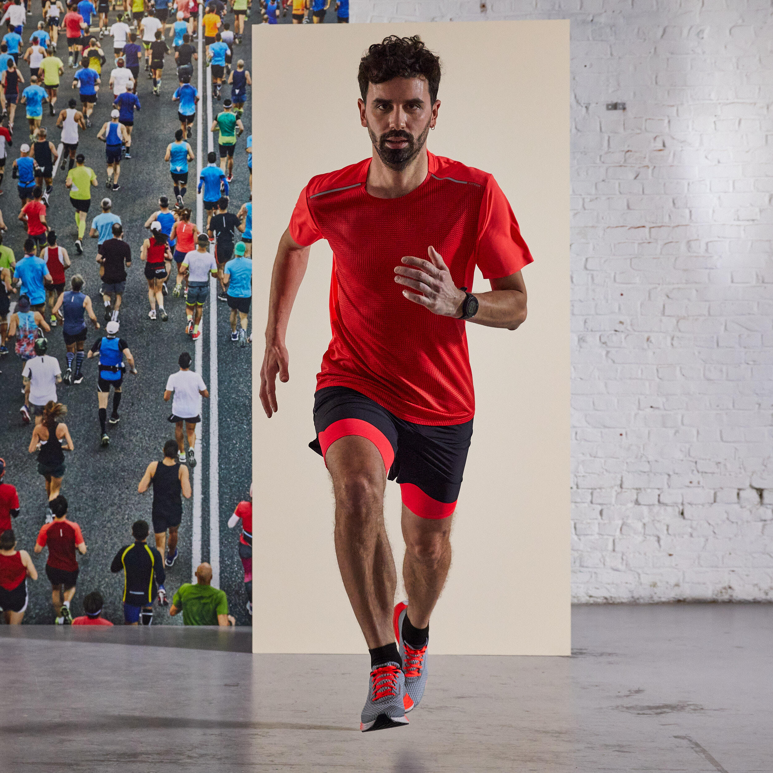 Men's Running Breathable T-Shirt Kiprun Light - limited edition red 9/10