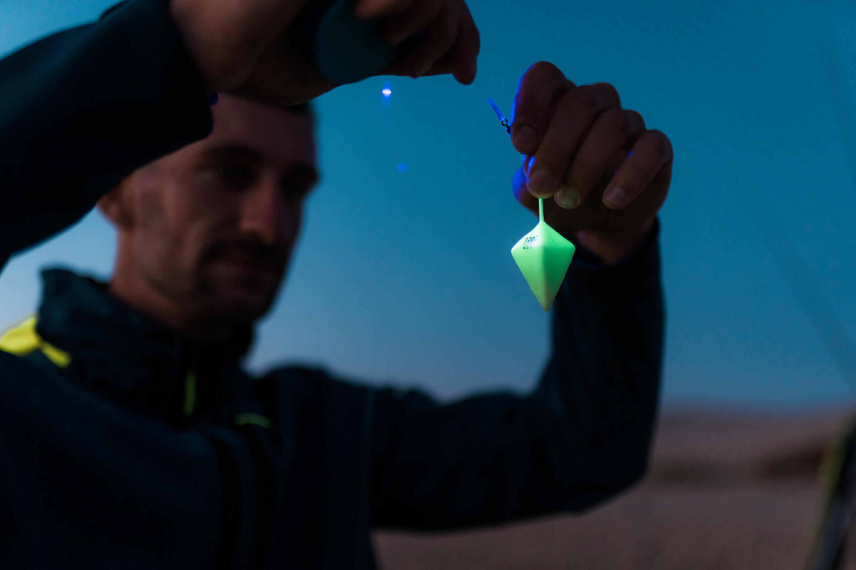Glow in the Dark Silicone Pyramid Sinker for surfcasting 3/4
