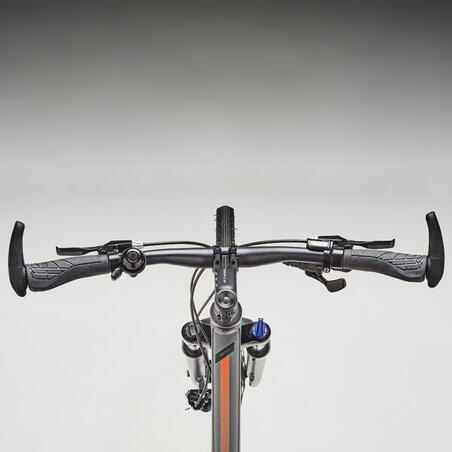 Sivo-narandžasti hibridni bicikl RIVERSIDE 700