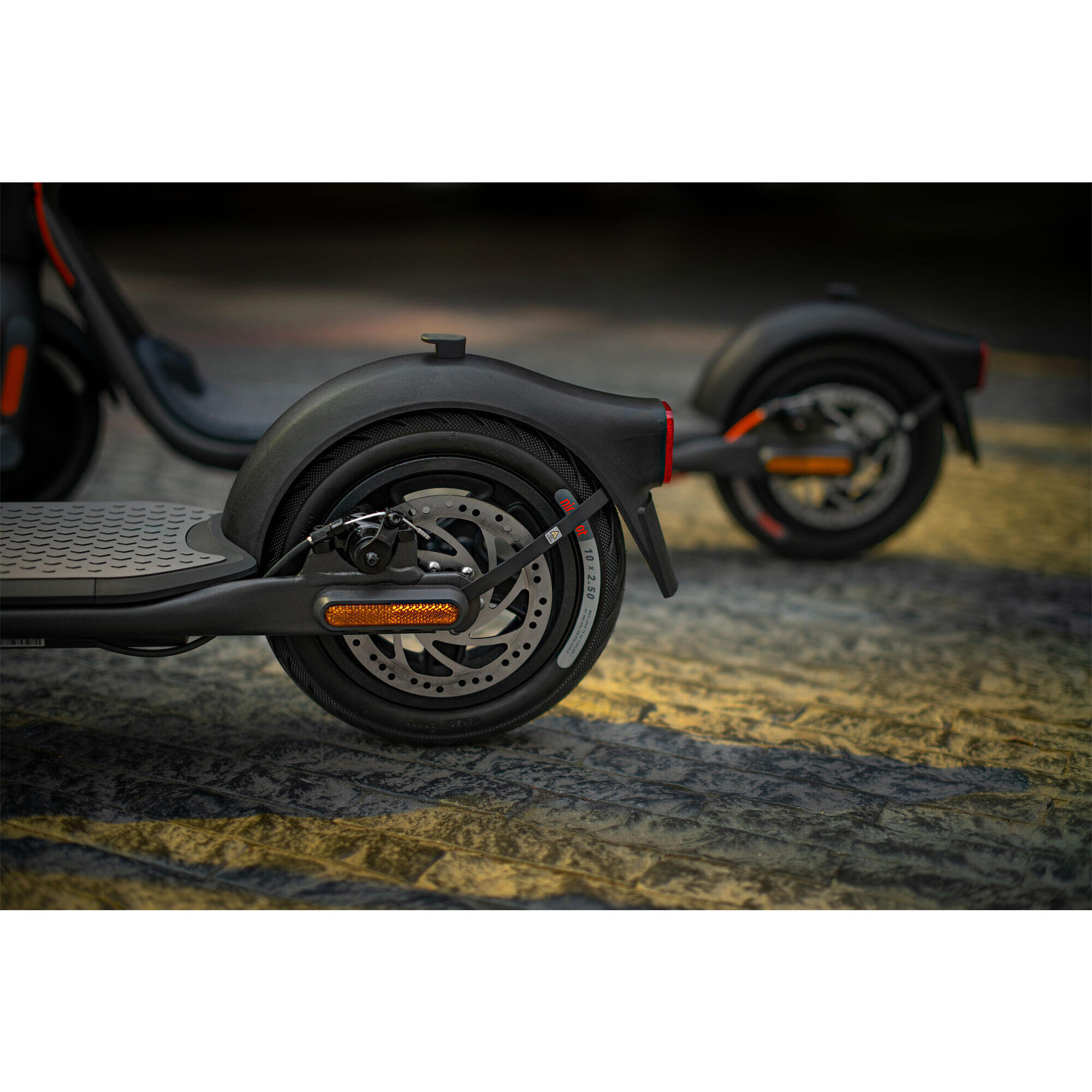 Segway Scooter elettrico - Ninebot KickScooter F20D