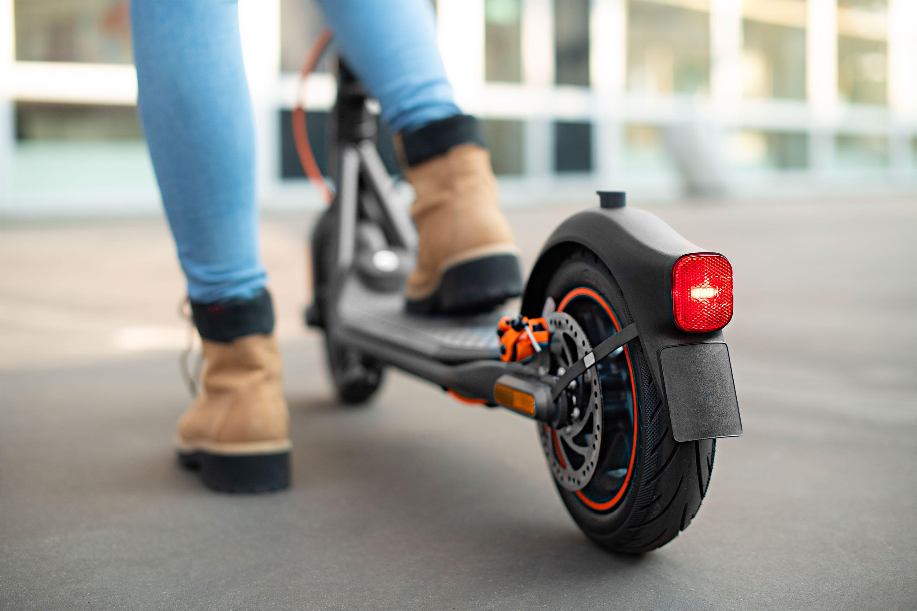 Trottinette électrique - Segway Ninebot KickScooter F40D 15/18