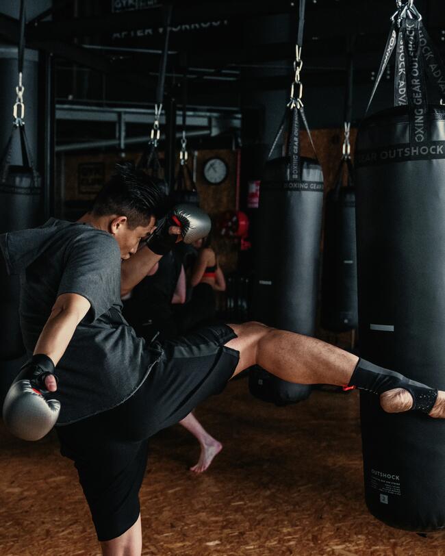ADULT HANGING PUNCHING BAG