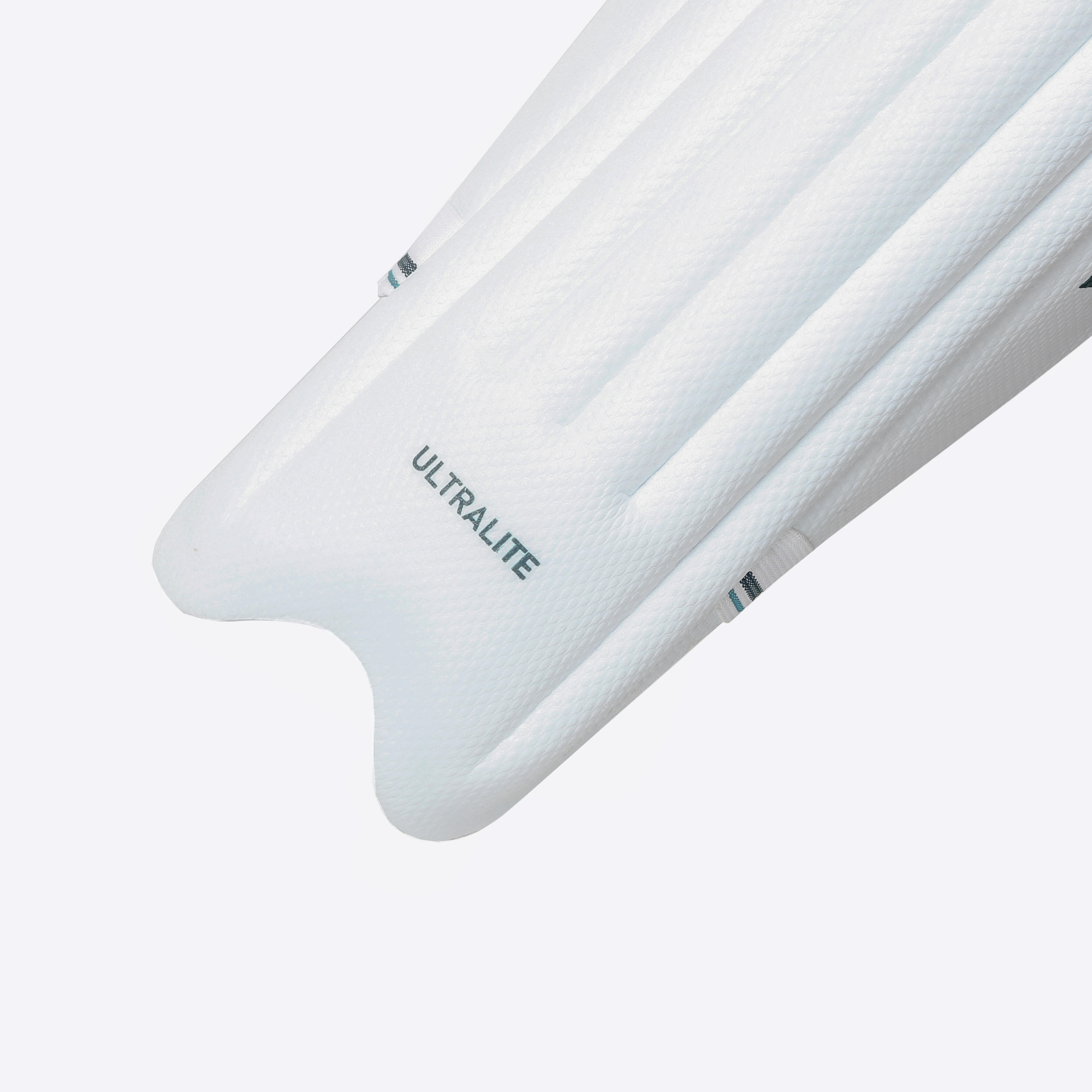 Adult Cricket Batting Pad BP 500 Lite Secure Fit & Shock Absorbing Blue