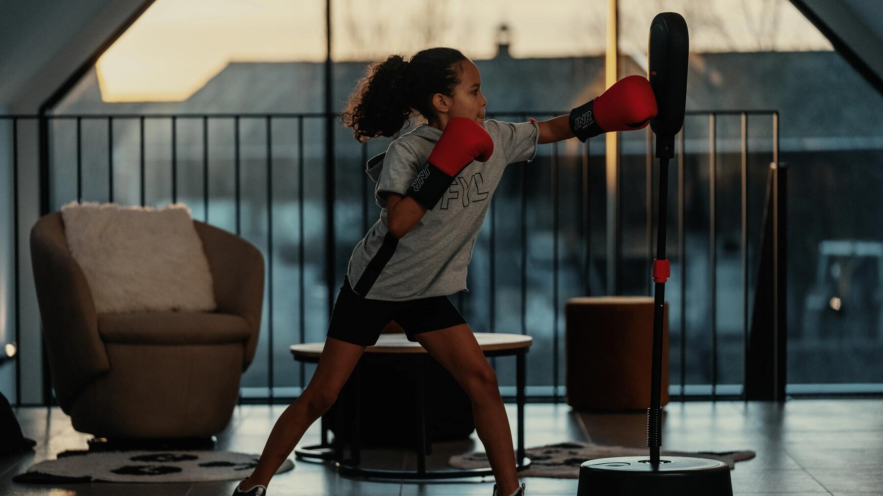 DOSSIER : LE SPORT À LA MAISON POUR LES ENFANTS