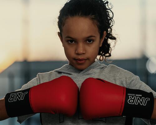 COMMENT APPRENDRE LA BOXE AUX ENFANTS 