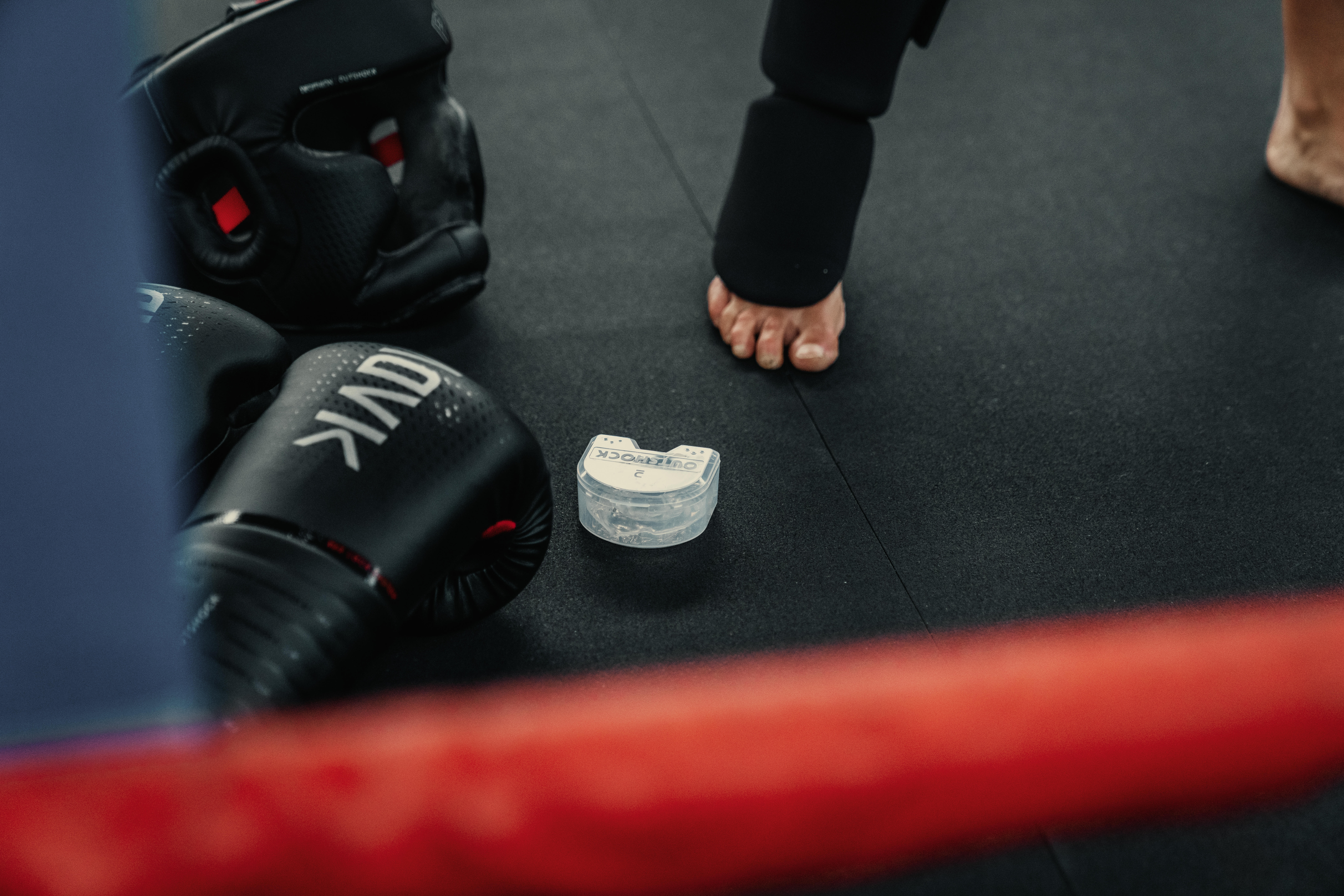 Protège-dents pour box et art martiaux taille G - incolore - OUTSHOCK