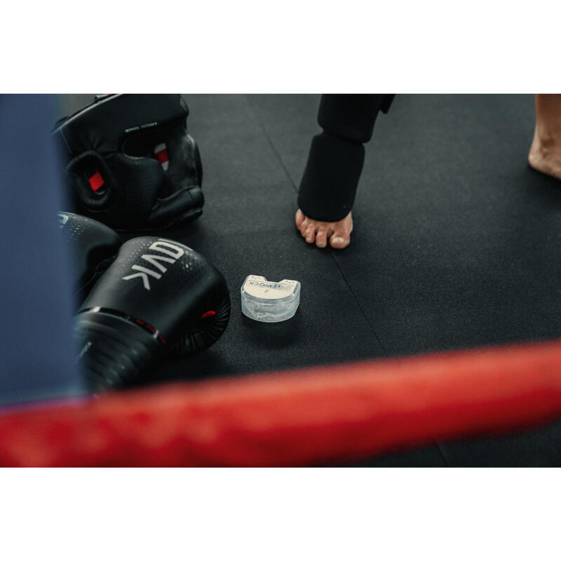 Chránič zubů na box a bojové sporty 100 velikost M průhledný