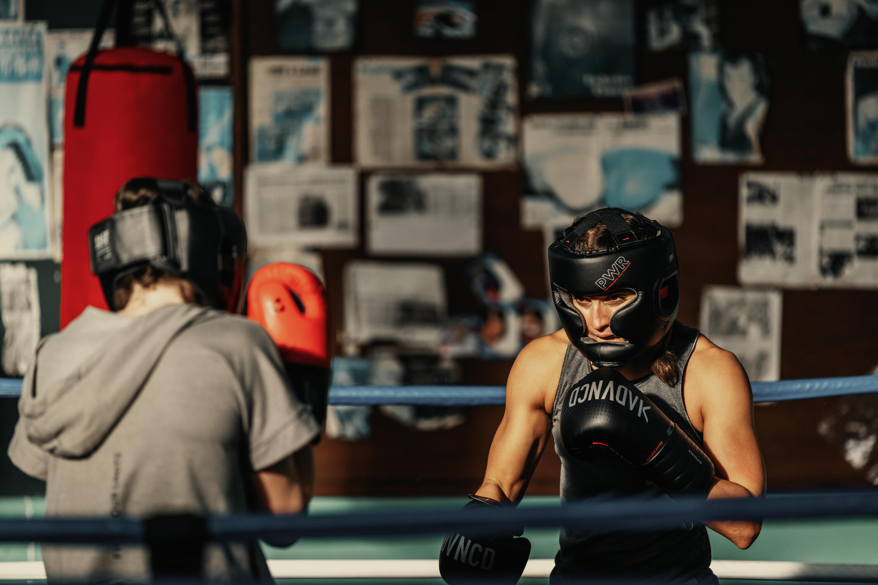 Gants de boxe avec maintien articulaire du poignet, noir 11/21