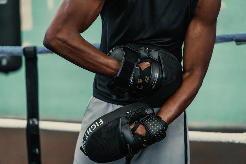 Patas de Urso Curvas para Boxe com Banda de Aperto 500