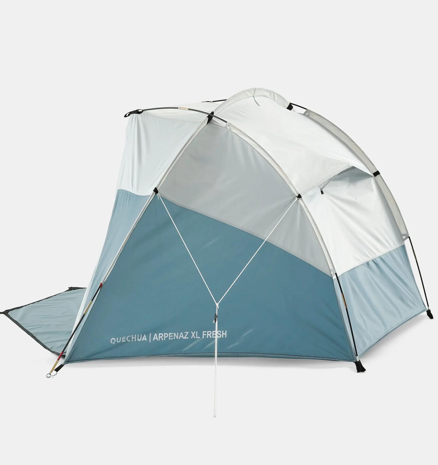 Strandtent opvouwen