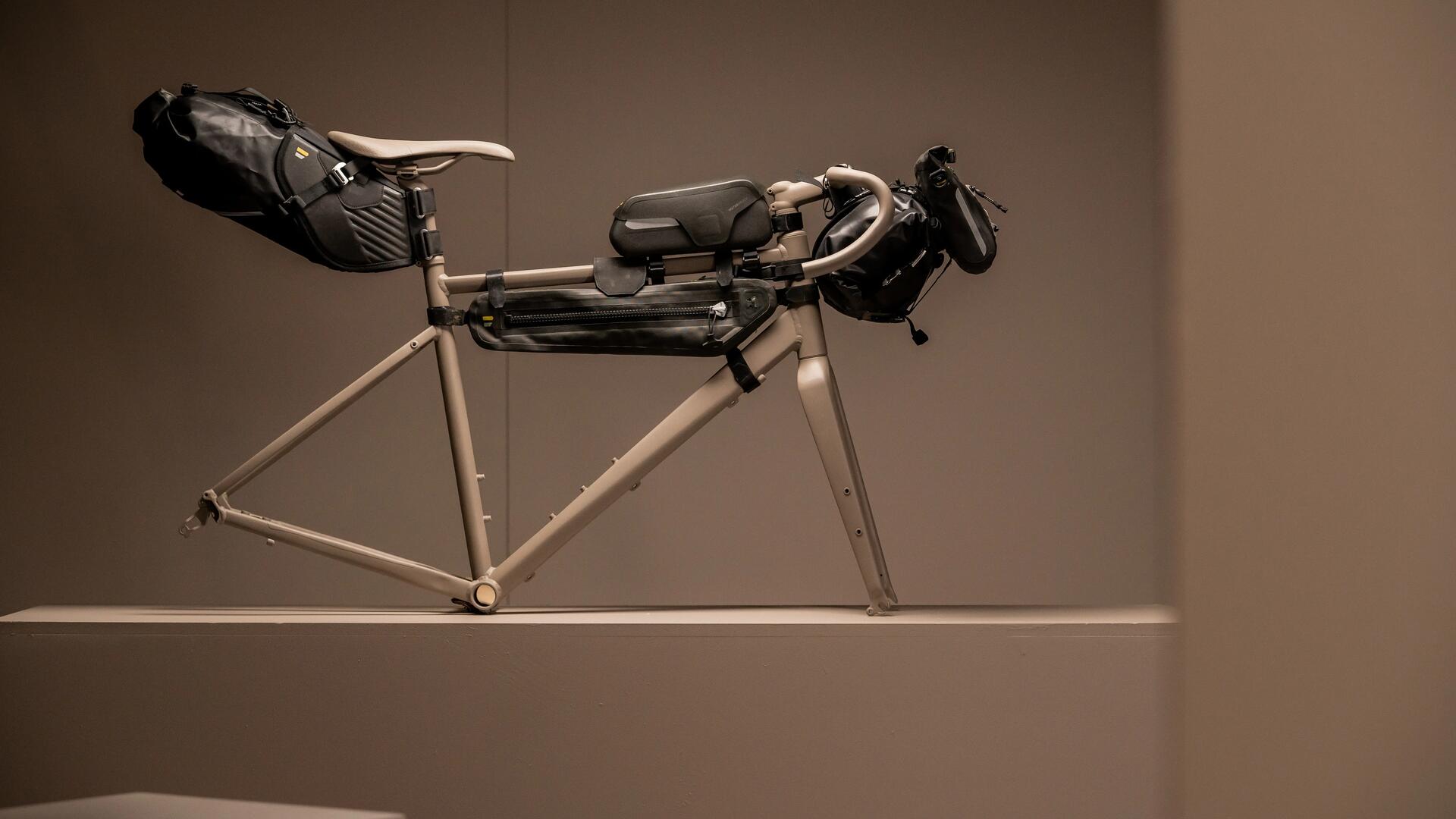 HARNESS BEFESTIGUNG LENKERTASCHE BIKEPACKING / RIVERSIDE