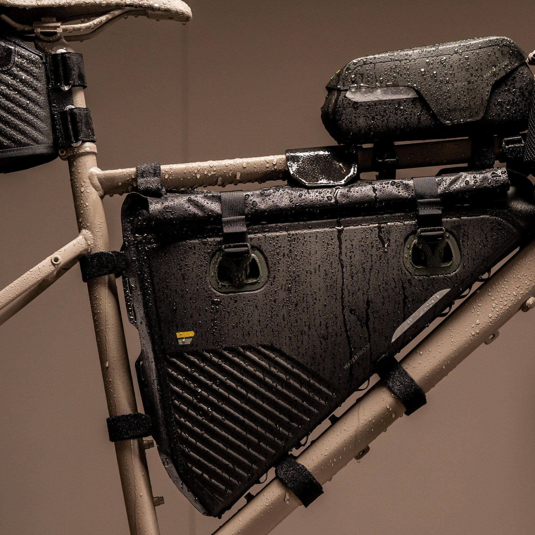 Cargo Cage Bikepacking Riverside