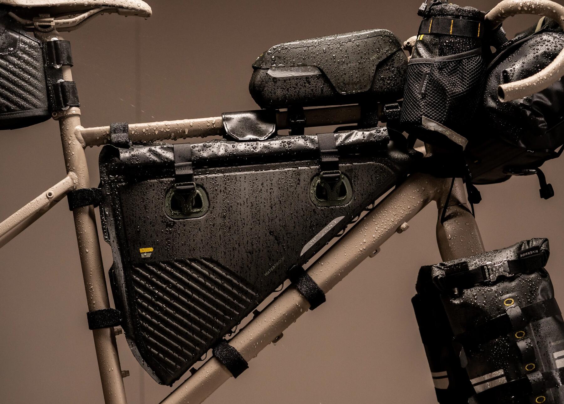 Cargo Cage Bikepacking Riverside