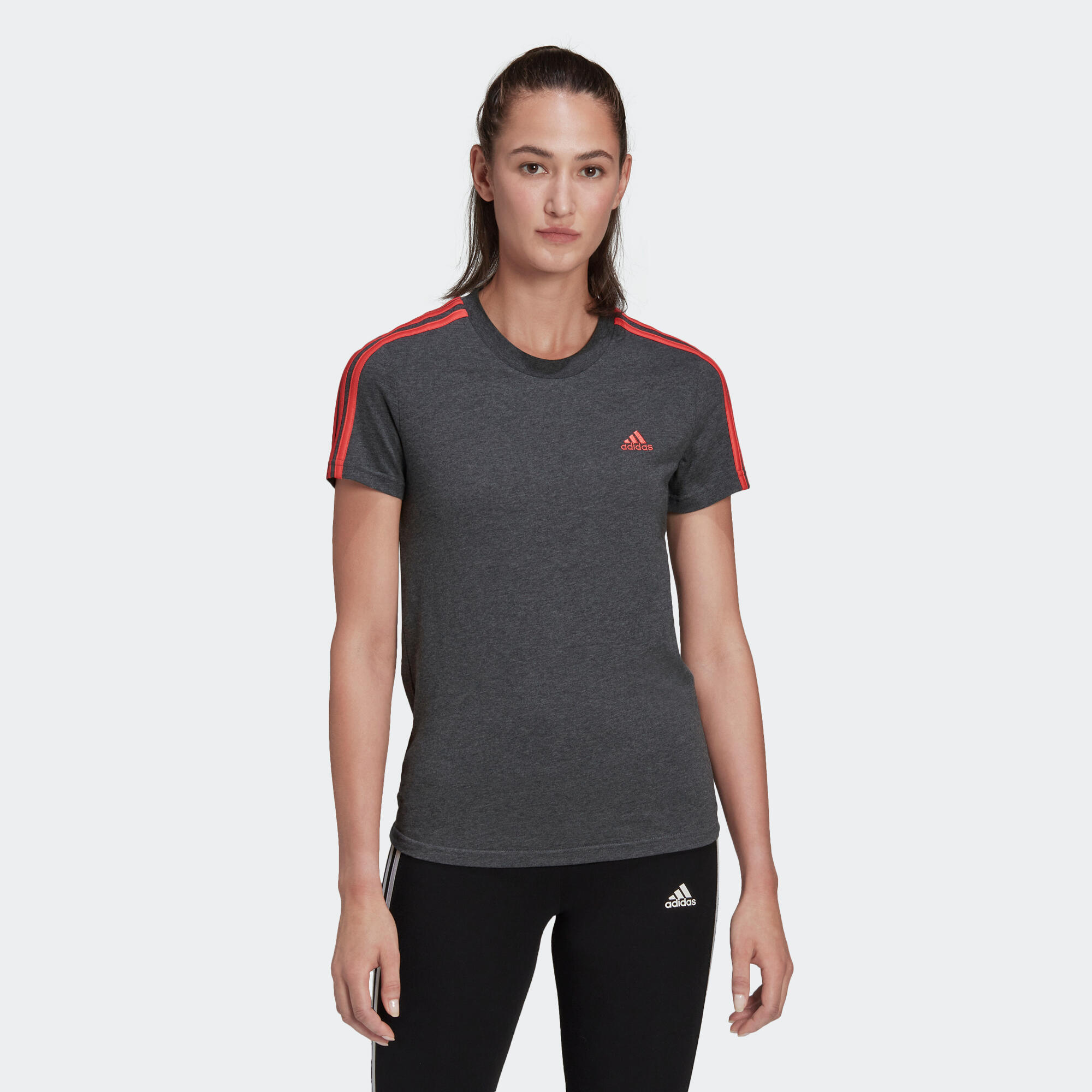 Tricou fitness Adidas Essentials cu logo damă decathlon.ro  Imbracaminte fitness femei