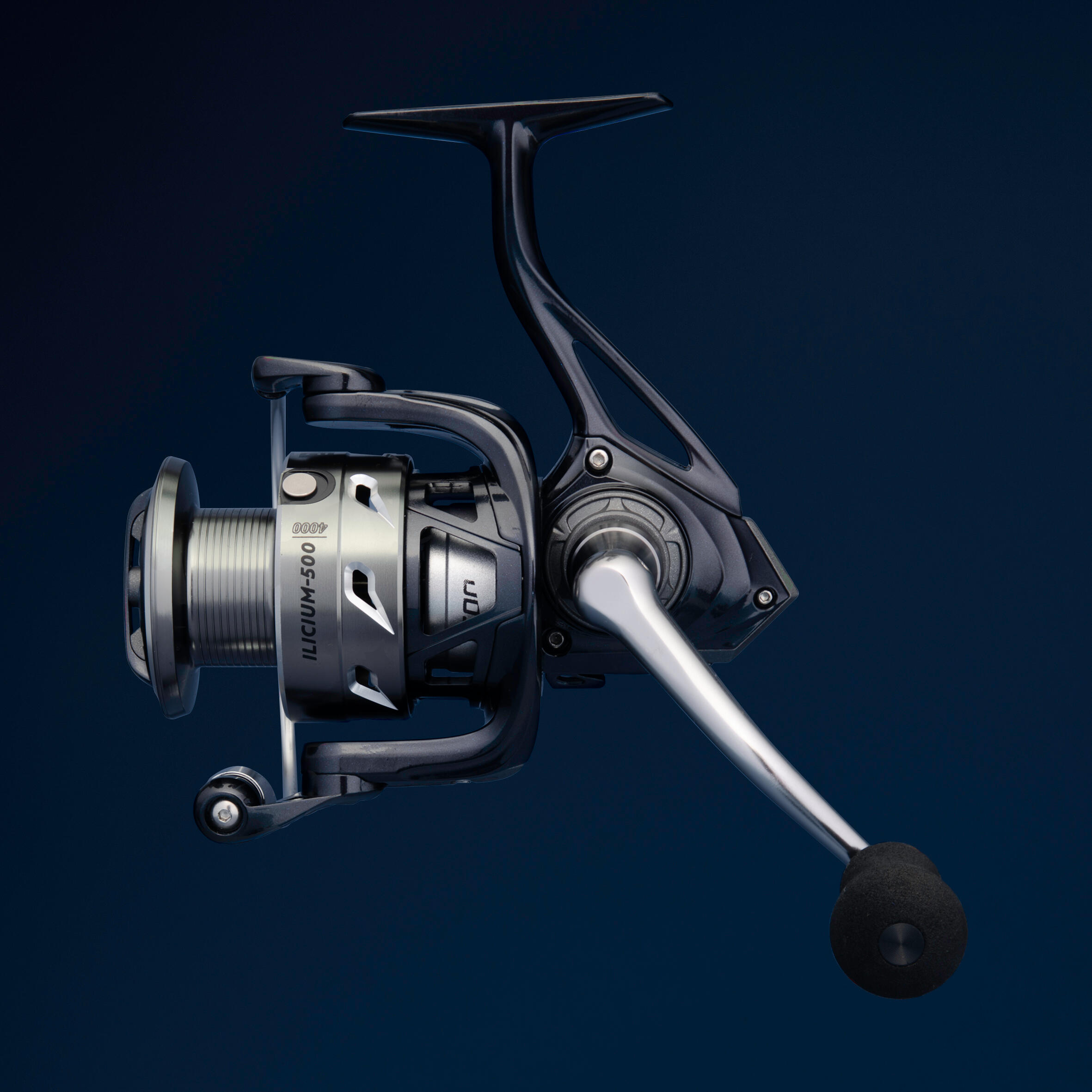 Spinning reel for sea lure fishing ILICIUM-500 4000 2/13