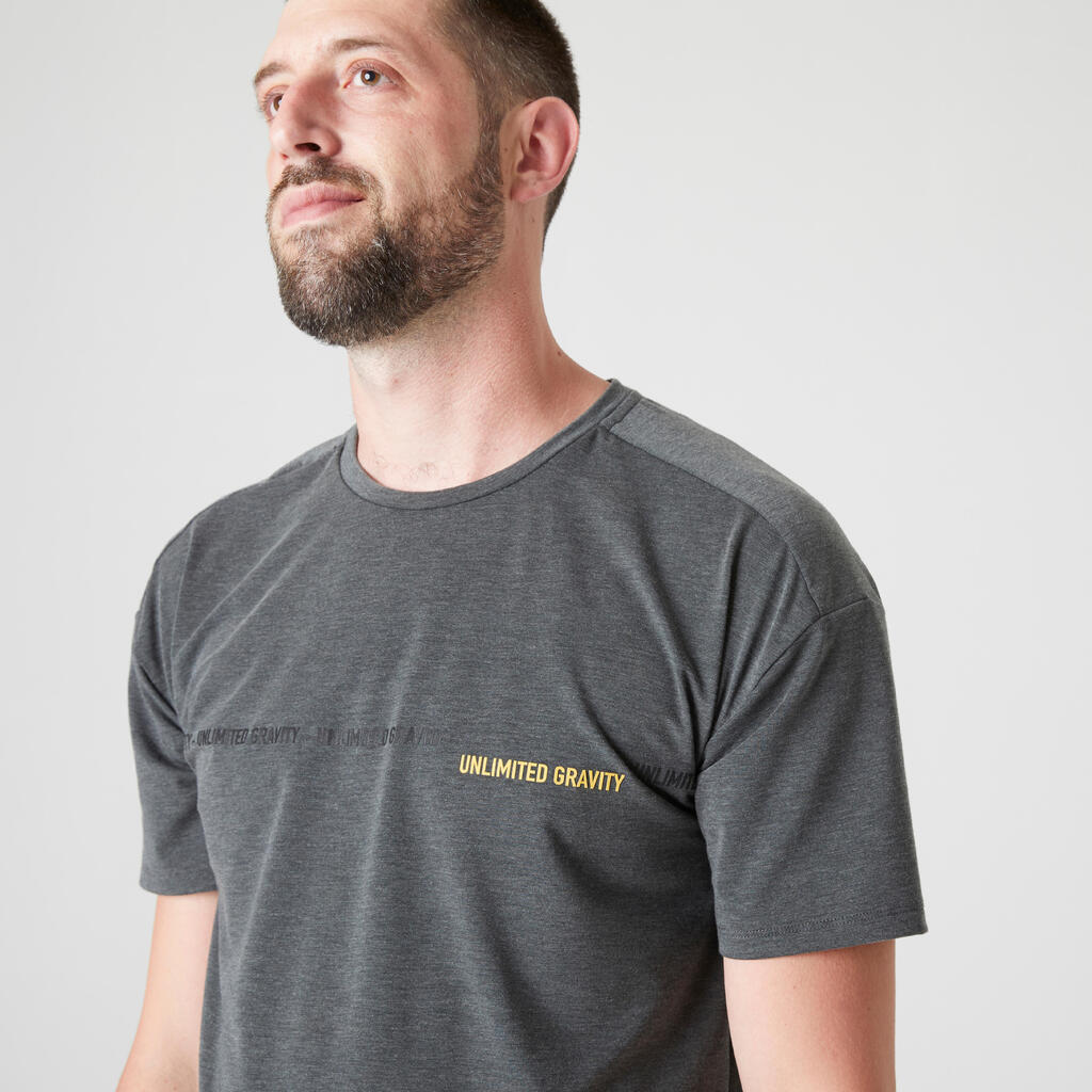 Men's Parkour T-Shirt. Breathable, Loose, Durable. Dark grey/Print