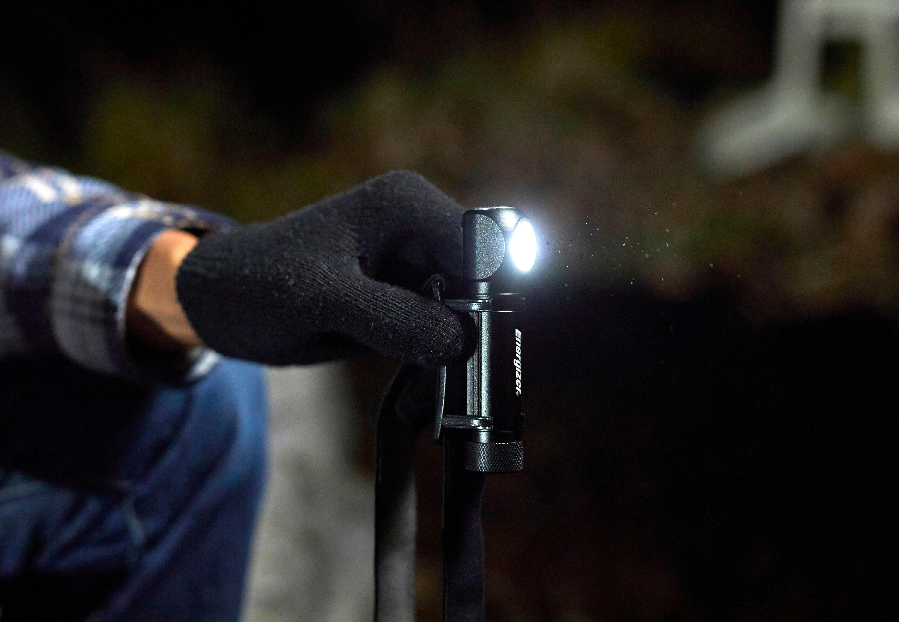 LAMPE FRONTALE & TORCHE ENERGIZER HYBRID - 1000 lumens 4/5