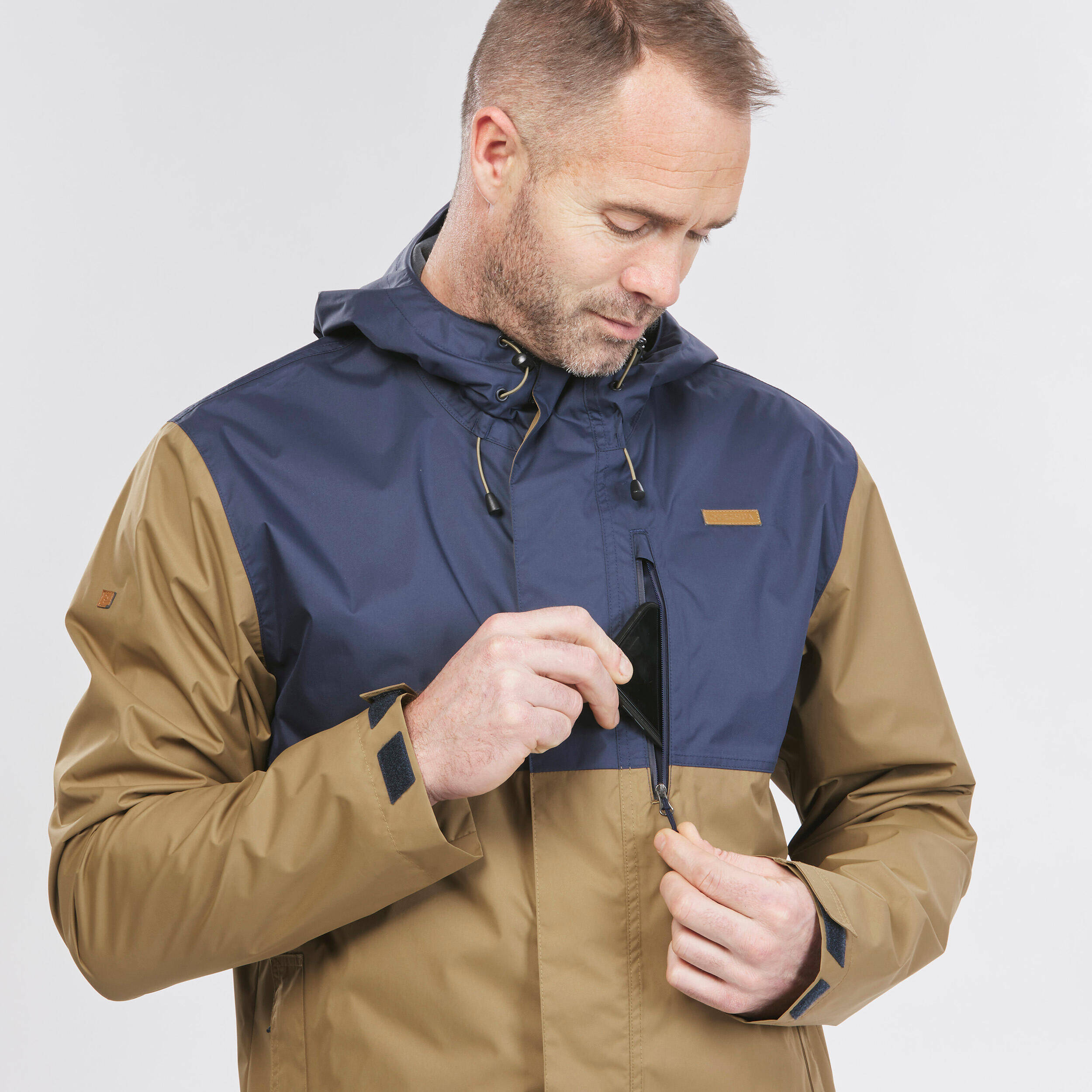 Men Full Zip Rain Jacket with Watertight Chest Pocket Ochre - NH500 -  1