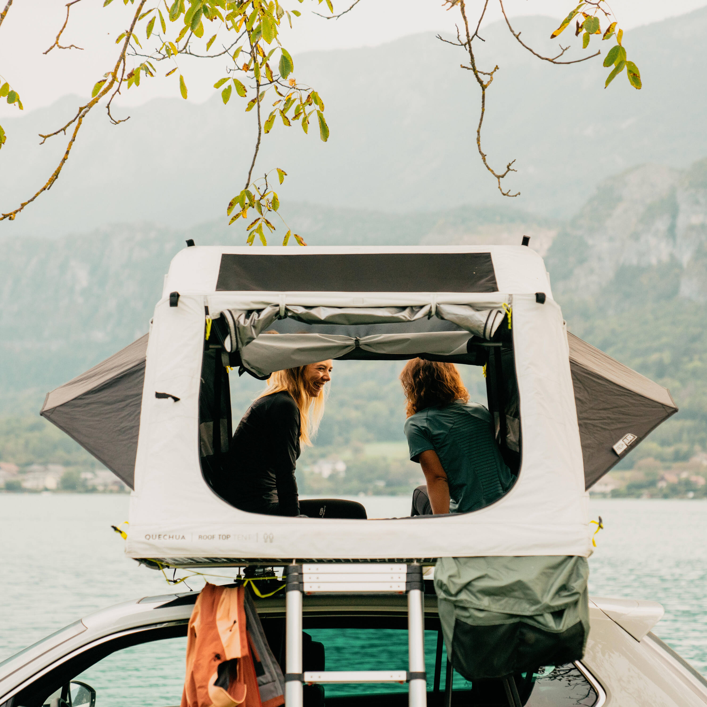 MH500 Fresh & Black two-person roof tent -  4
