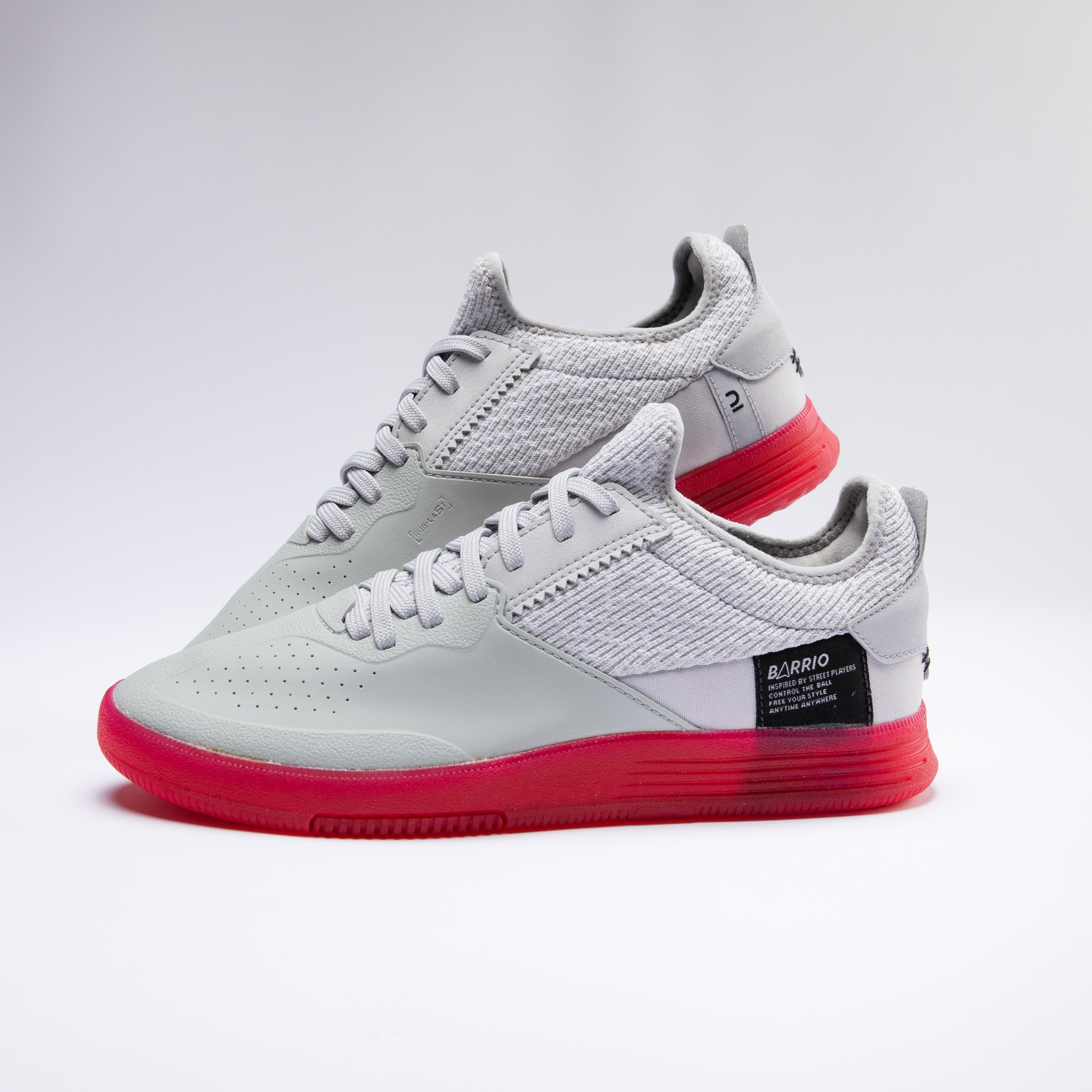Chaussures de Street Football BARRIO noires