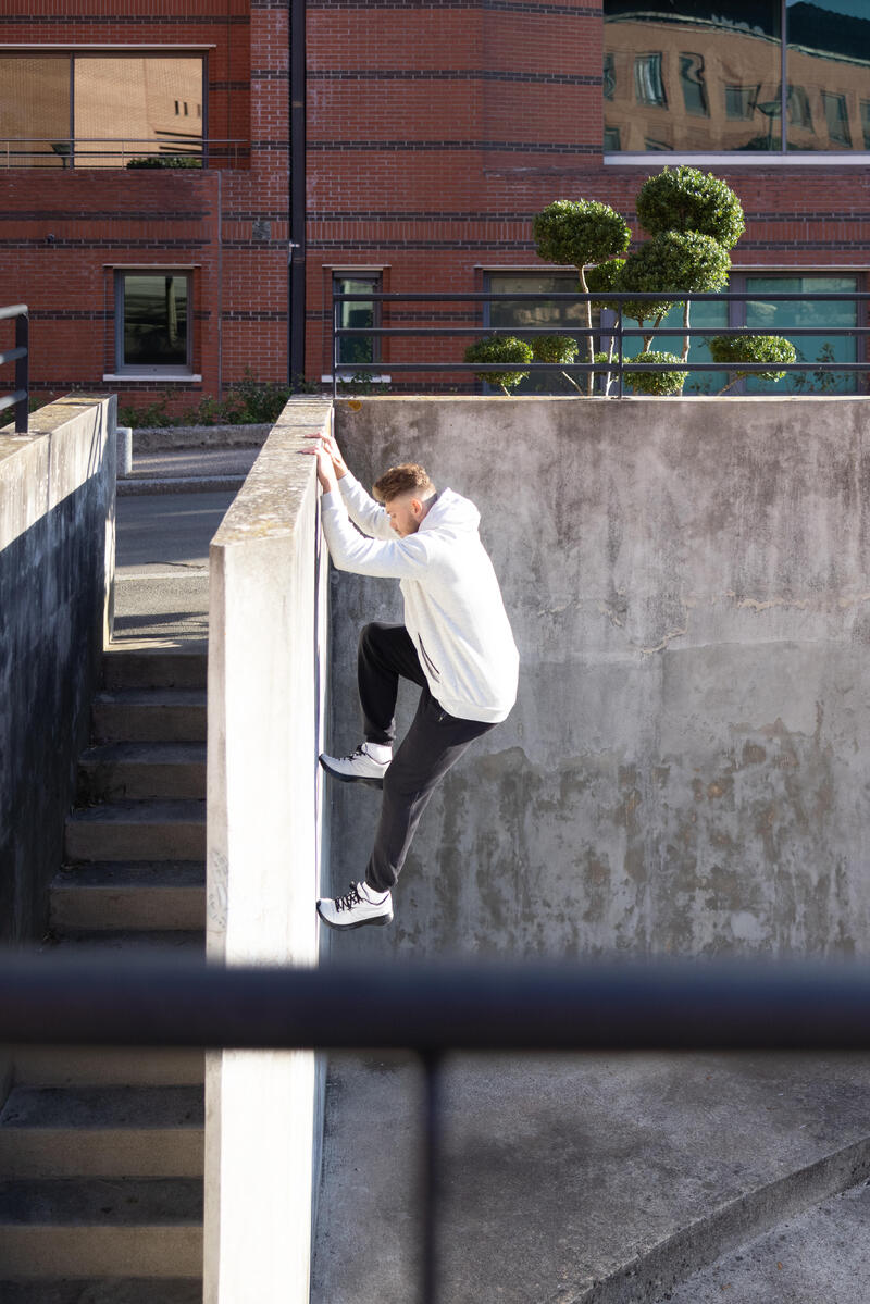 Sweat à capuche sport et Parkour homme gris clair