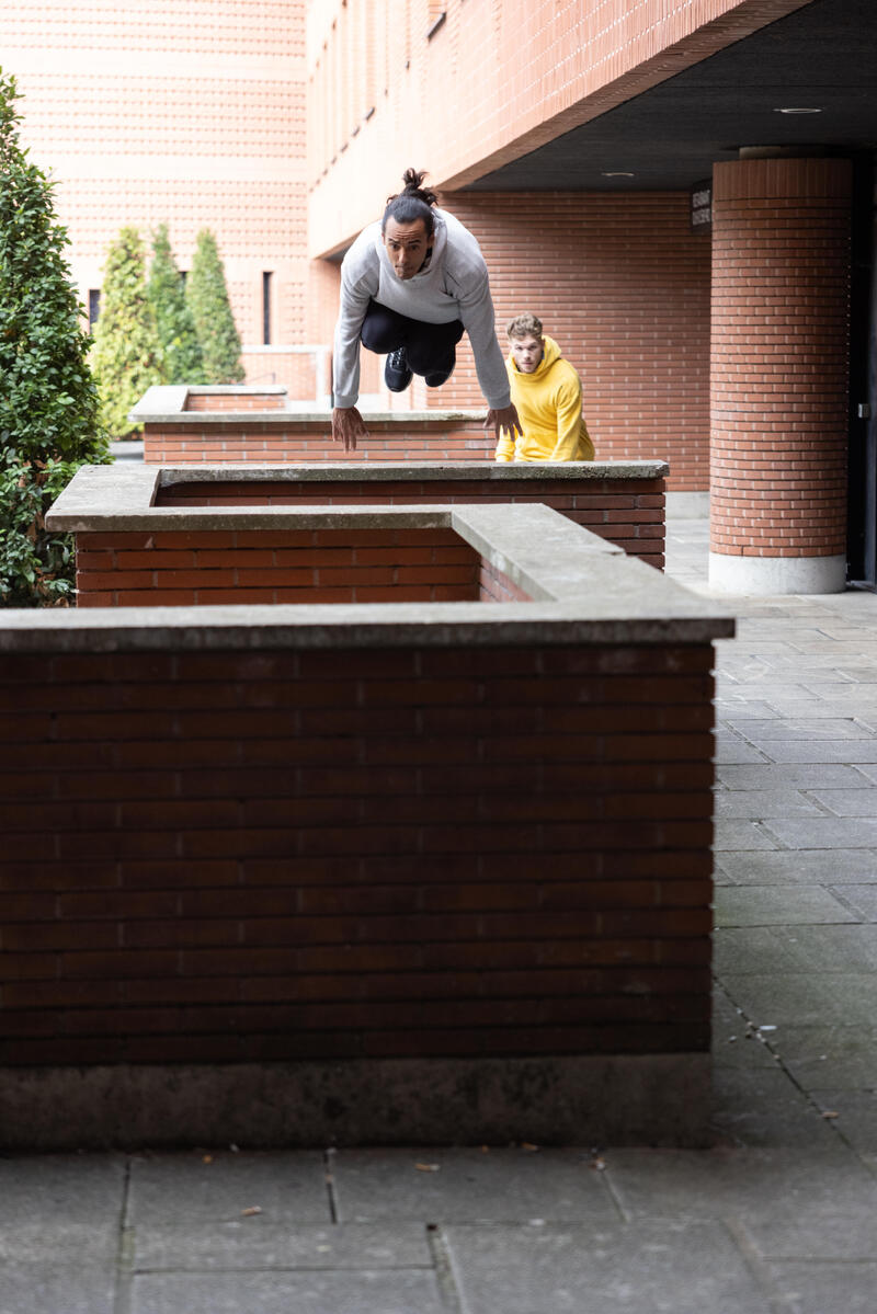 Sweat à capuche sport et Parkour homme gris clair