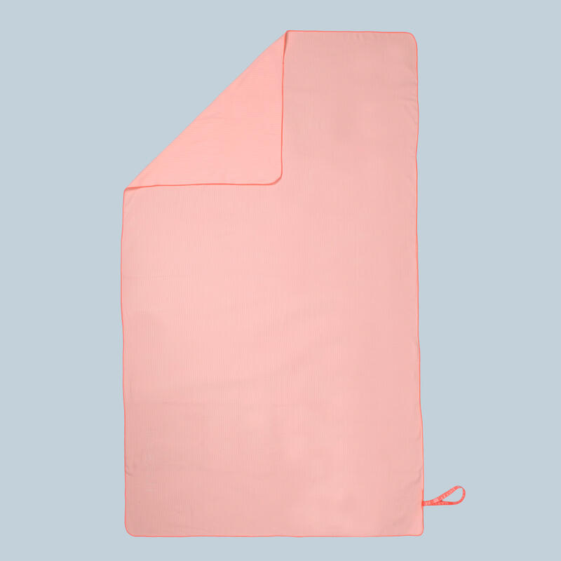 Zeer lichte microvezel handdoek maat XL 110 x 175 cm roze