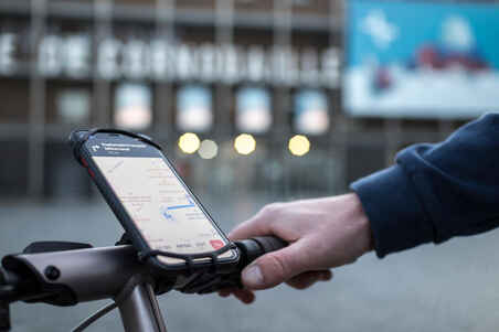 Universalus išmaniojo telefono laikiklis dviračiams ir paspirtukams