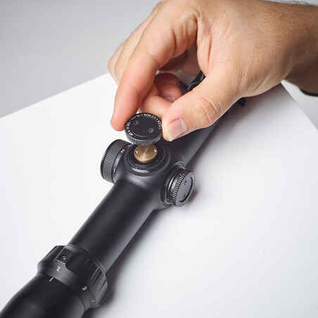 Šautuvo optinis taikiklis 1.5-6X44, šviečiantis tinklelis, 30 mm skersmuo