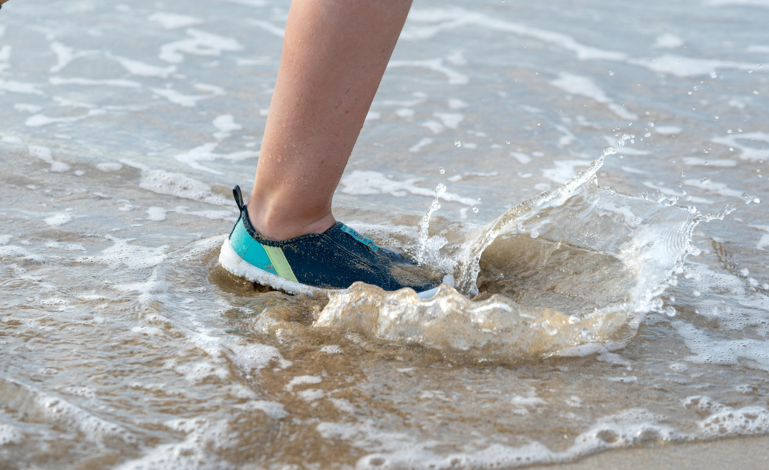 Chaussures aquatiques élastiques Enfant - Aquashoes 120 Lagune 10/18