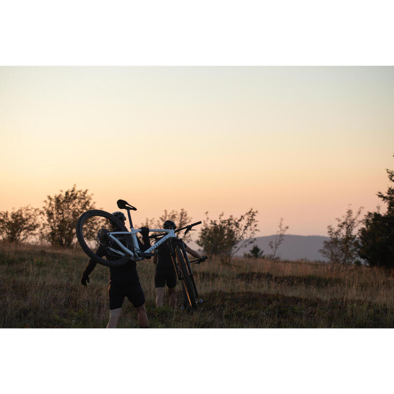 VELO VTT cross country RACE 900 GX AXS, roues Mavic Crossmax, cadre carbone