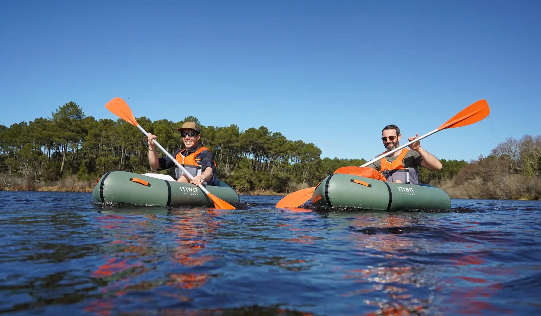 Erfahre, was für das Kanu- und Kajakfahren notwendig ist und ob es auch eine Wassersportart für dich ist.