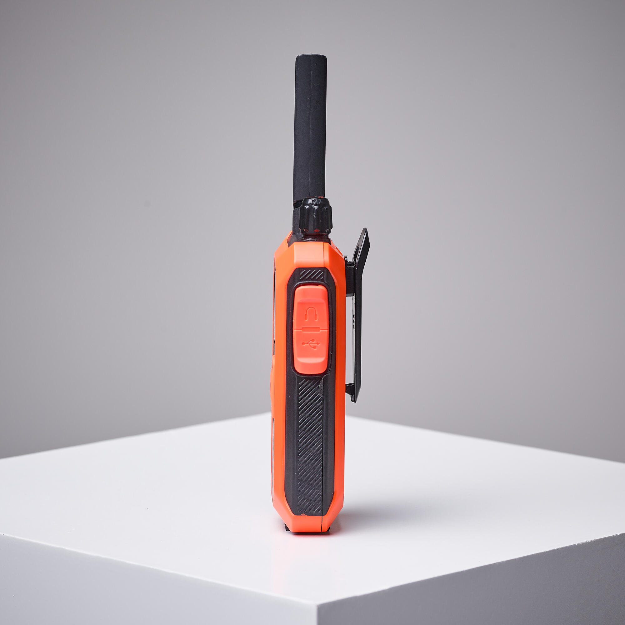 WATERTIGHT SOLOGNAC 500 WALKIE-TALKIE, MAXIMUM RANGE OF 10 KM 8/18