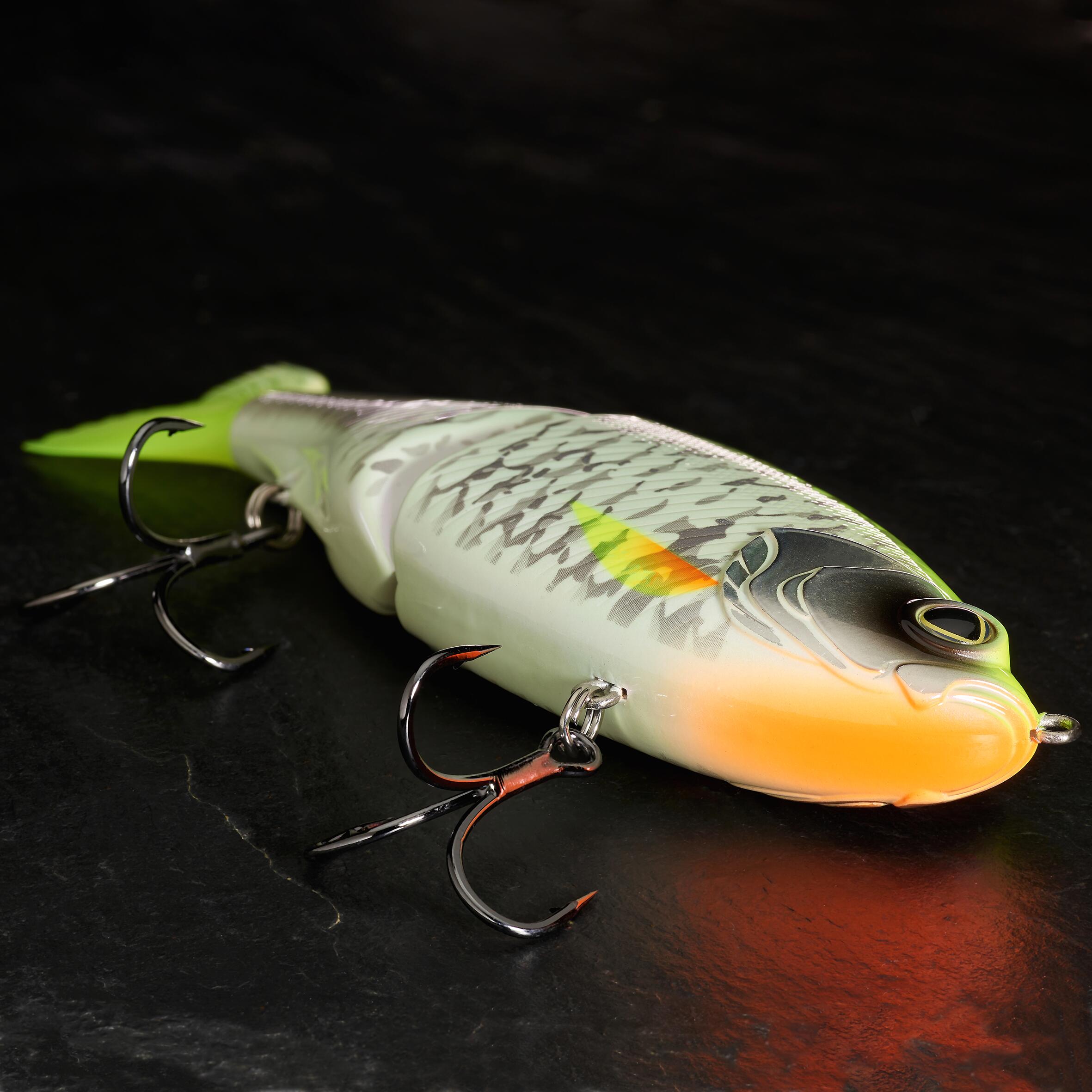 LURE FISHING FOR PIKE  BIWAA GLIDBEAST 145S YELLOW BACK 3/4