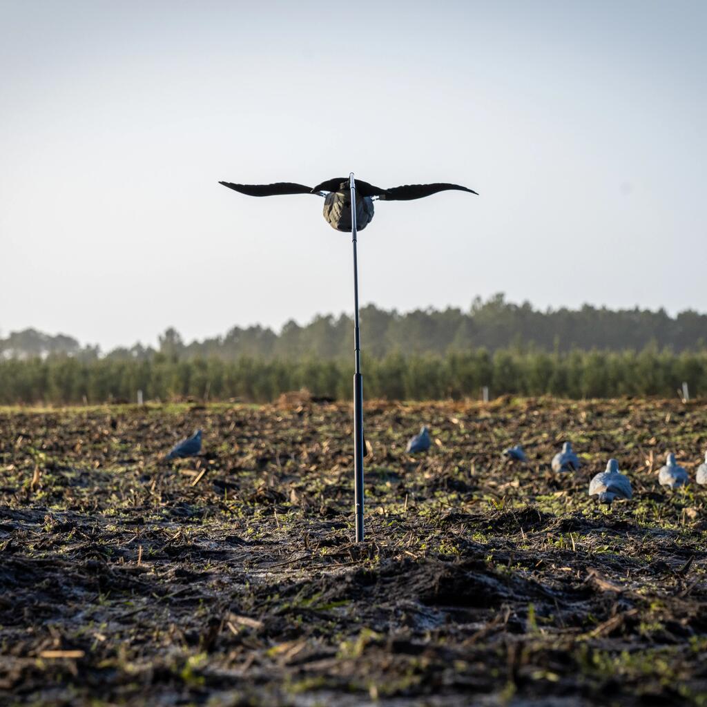 FLYING GAME BIRD DECOY 920 WITH FLAPPING WINGS