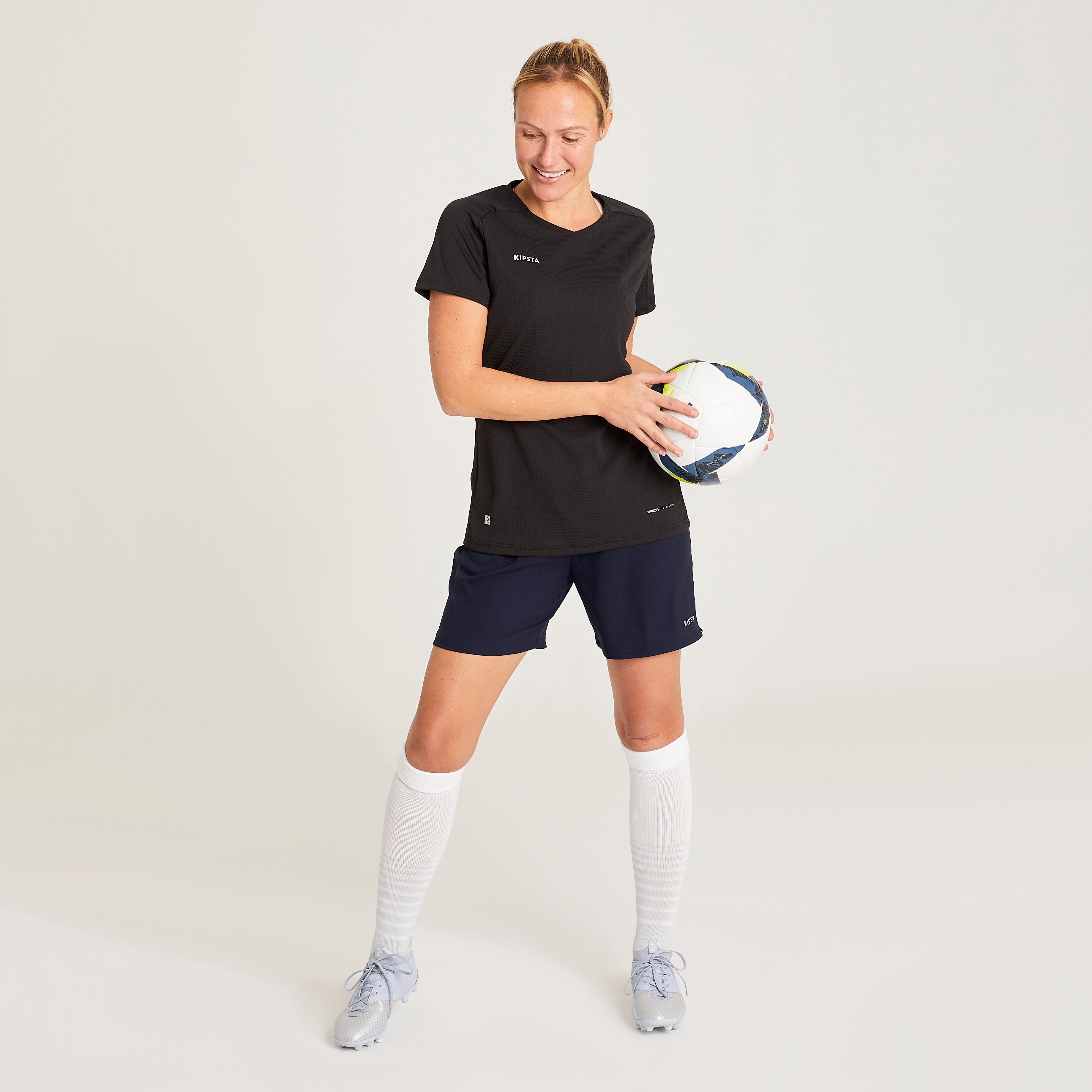 SHORT DE FOOTBALL FEMME VIRALTO NOIR KIPSTA Decathlon