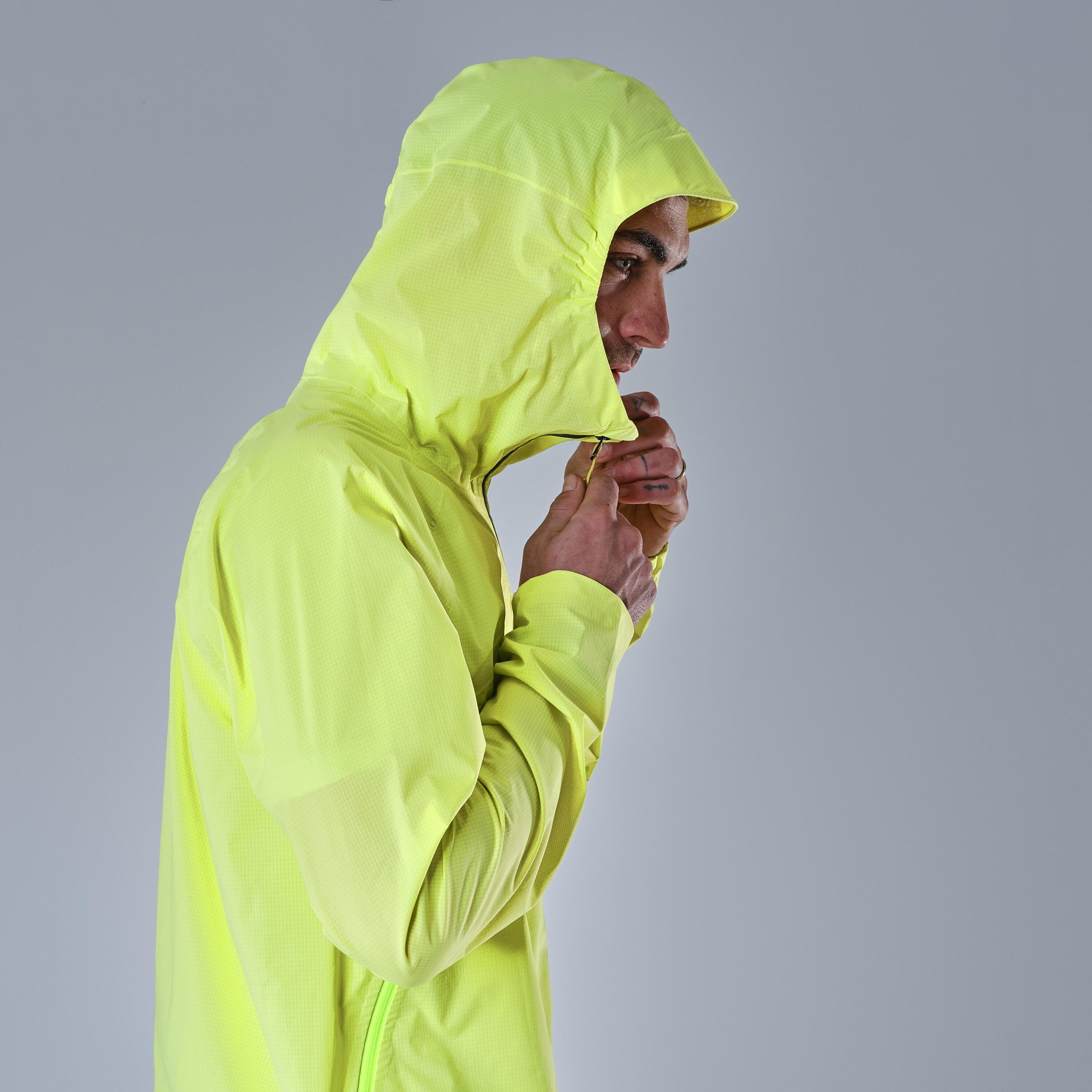 Men’s Ultra-light Waterproof Rapid Hiking Jacket FH 500 -  Yellow  7/7