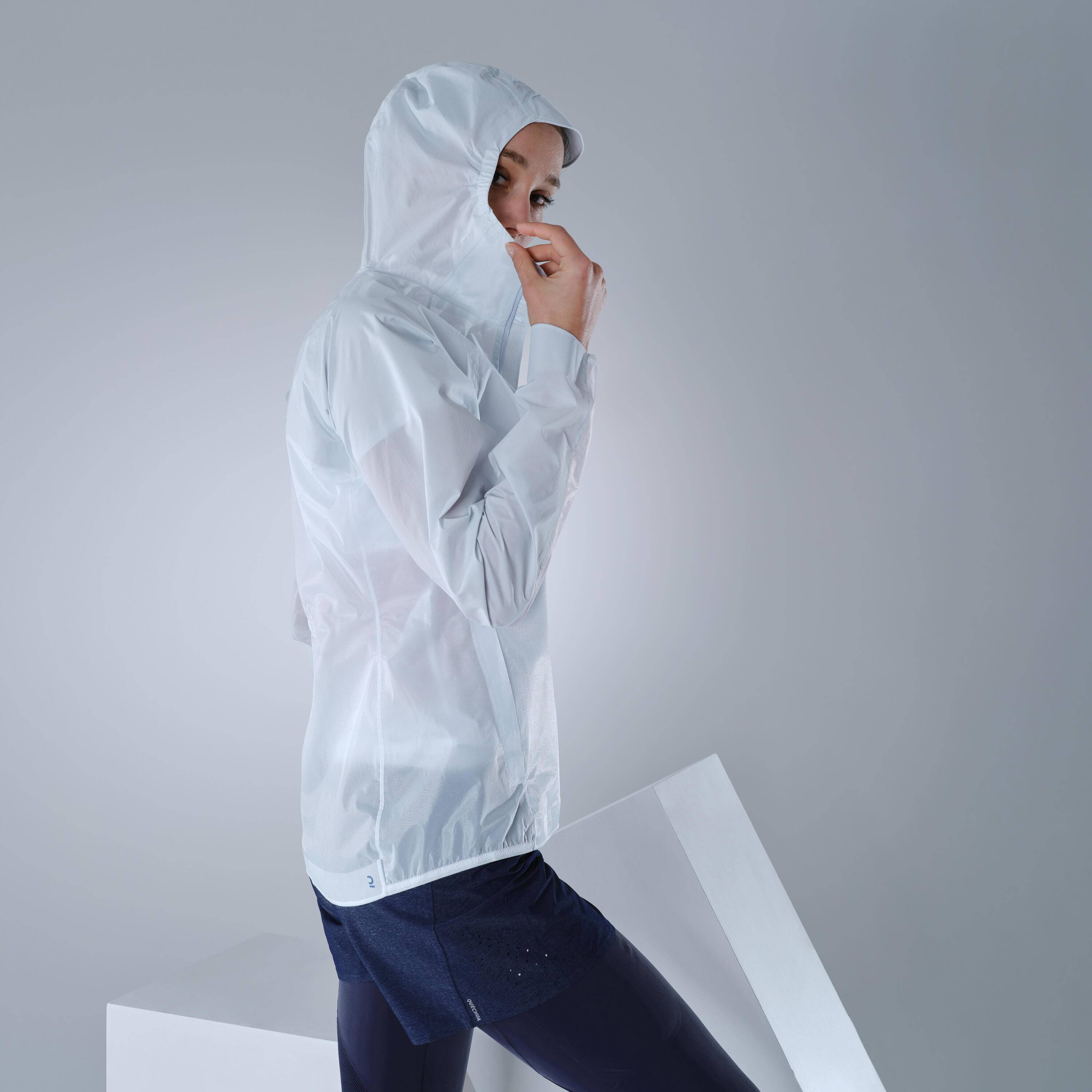 Women’s ultra-light hybrid fast hiking jacket FH900 grey. 9/9