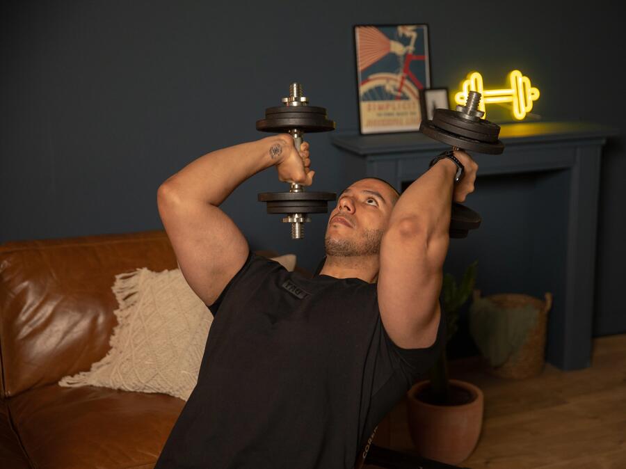 Quali esercizi realizzare con la panca 500 FOLD