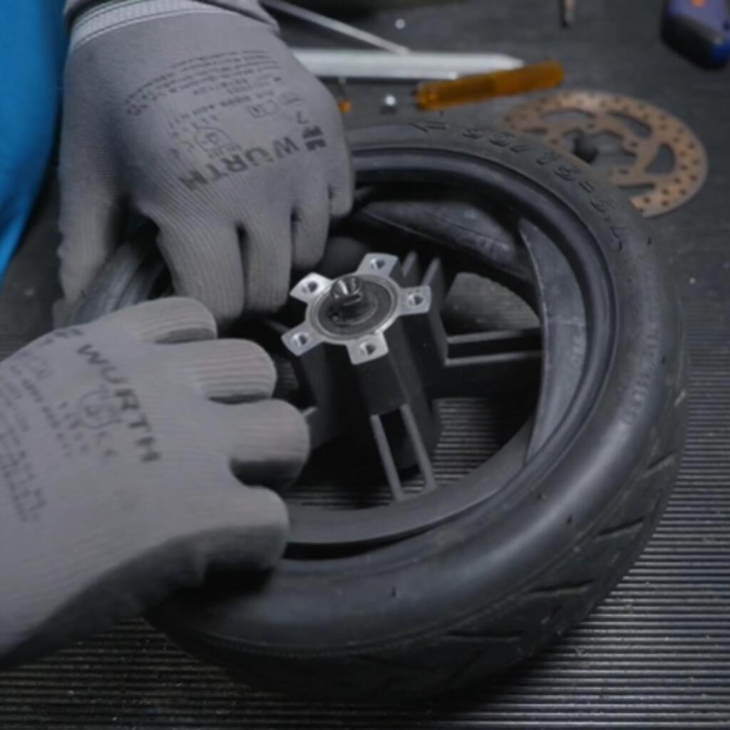 Inner Tube and/or Tyre Replacement on a Non-Motorised Wheel