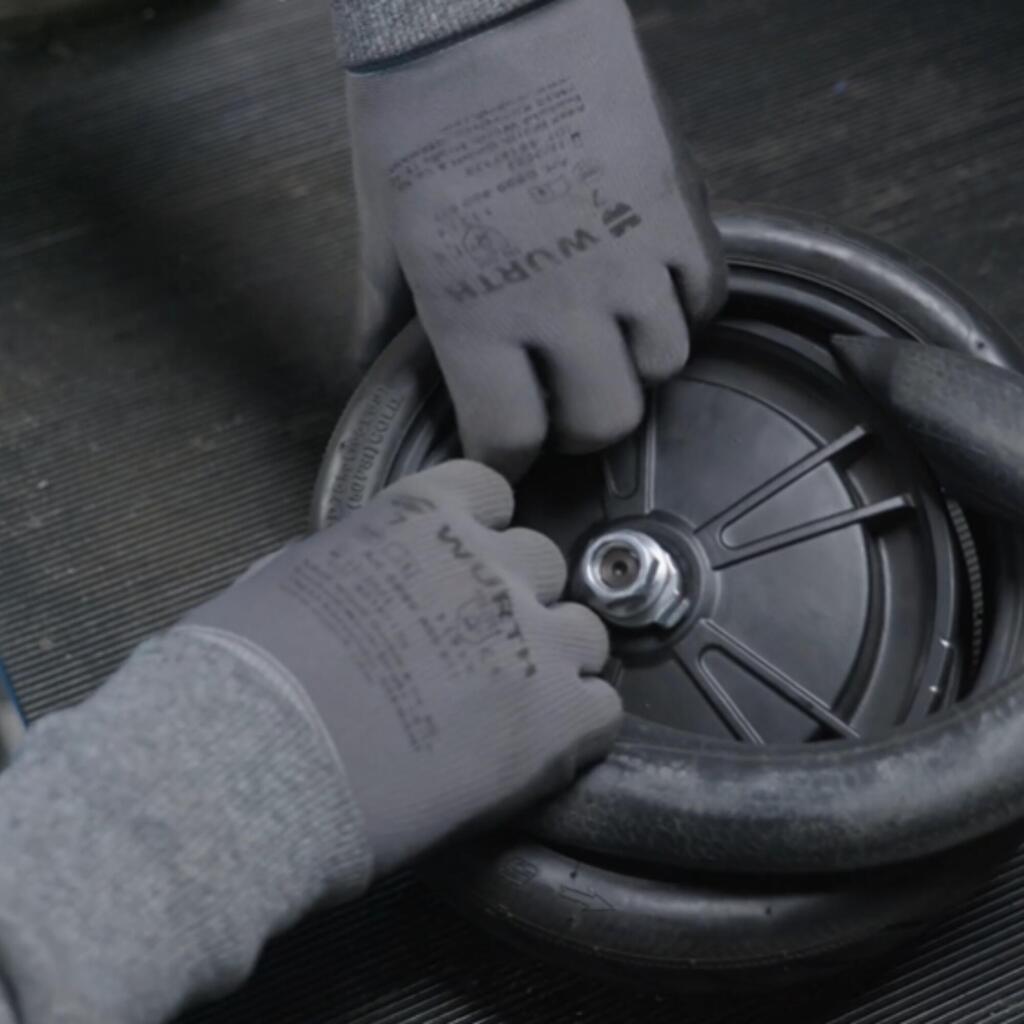 Inner Tube and/or Tyre Replacement on a Motorised Wheel