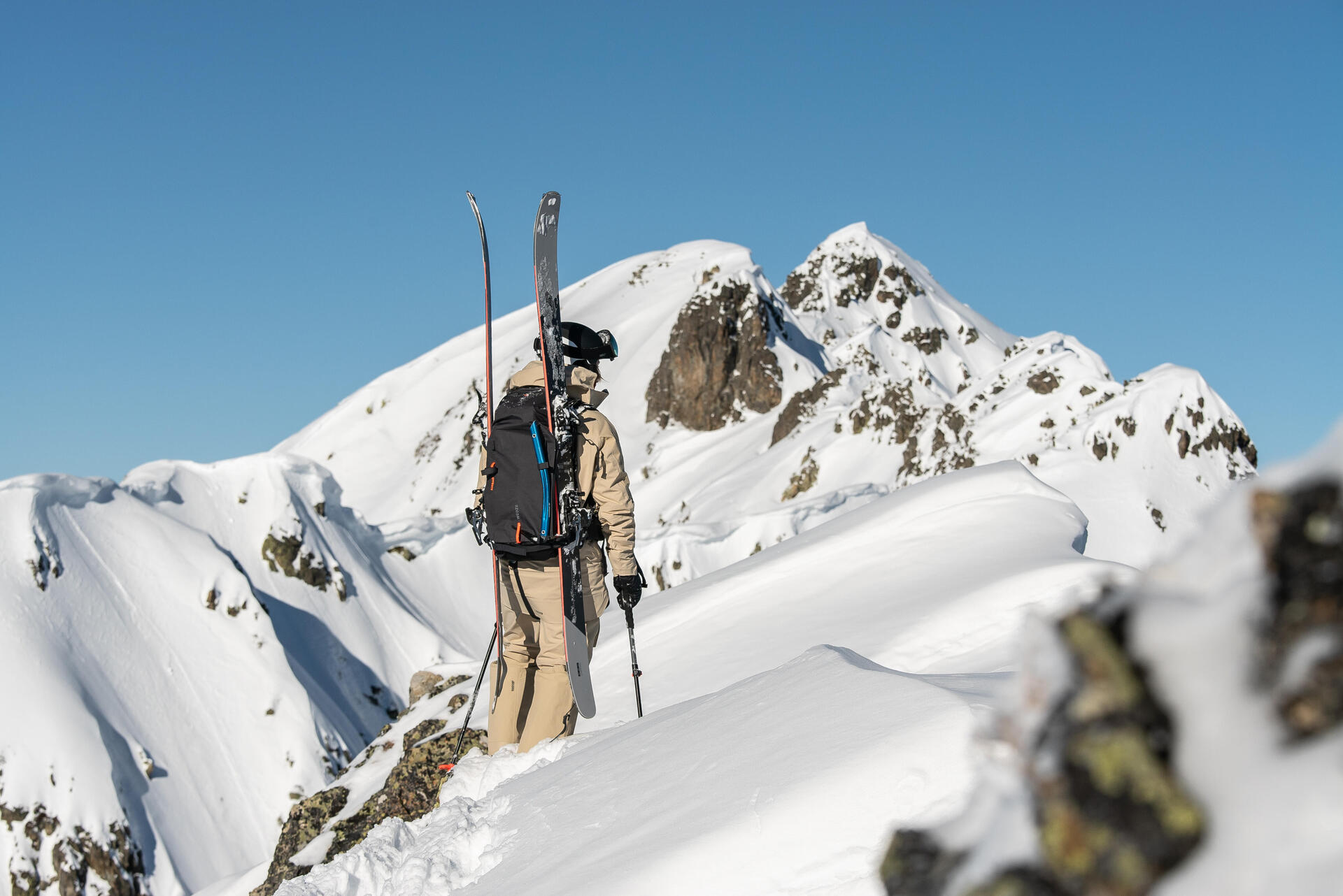 sac à dos ski freeride porte ski decathlon quechua winter