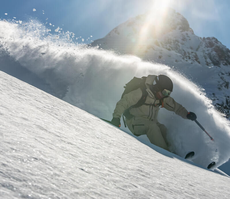 SKI POW CHASER