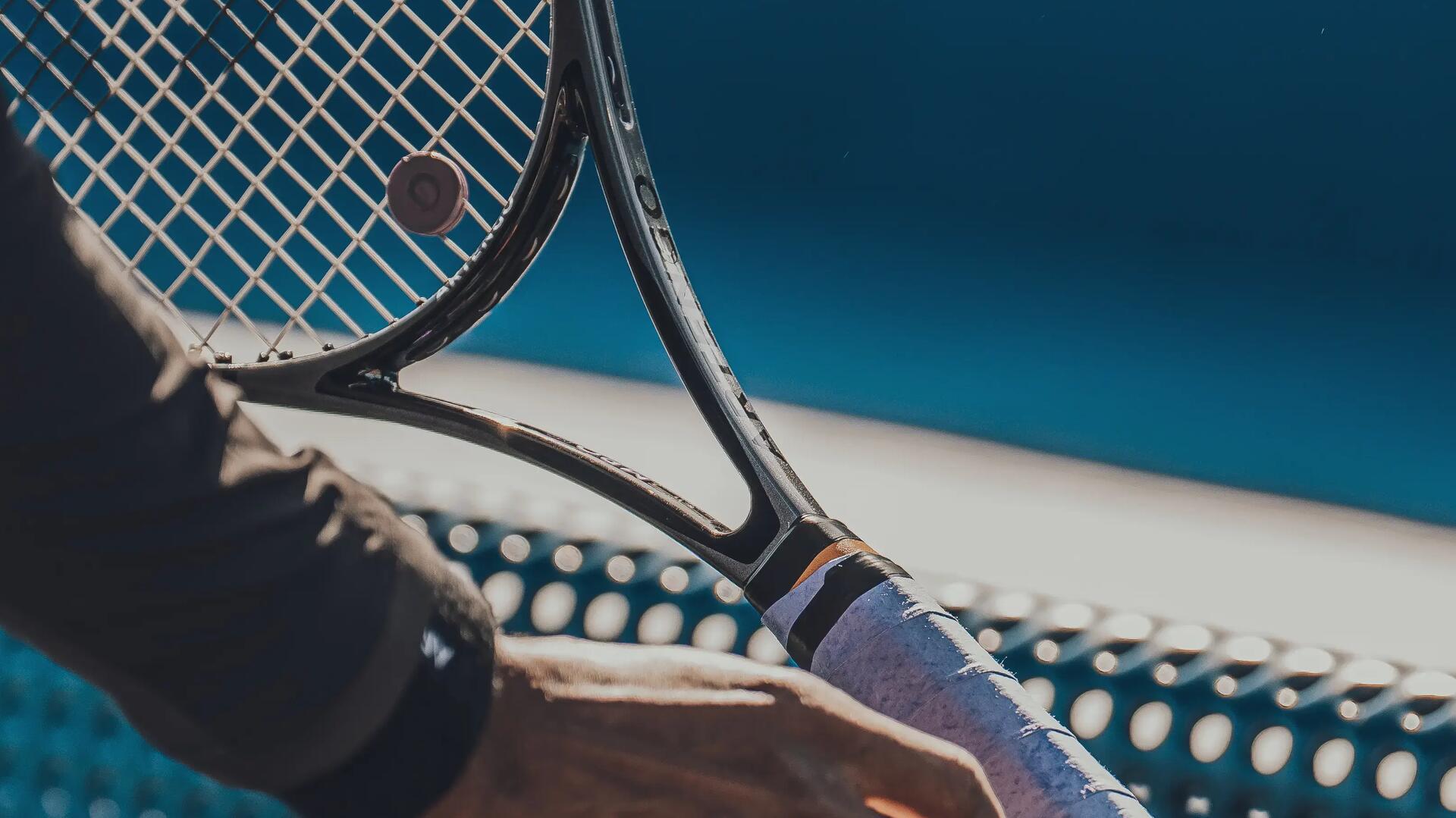 What is the correct string tension for a tennis racket?