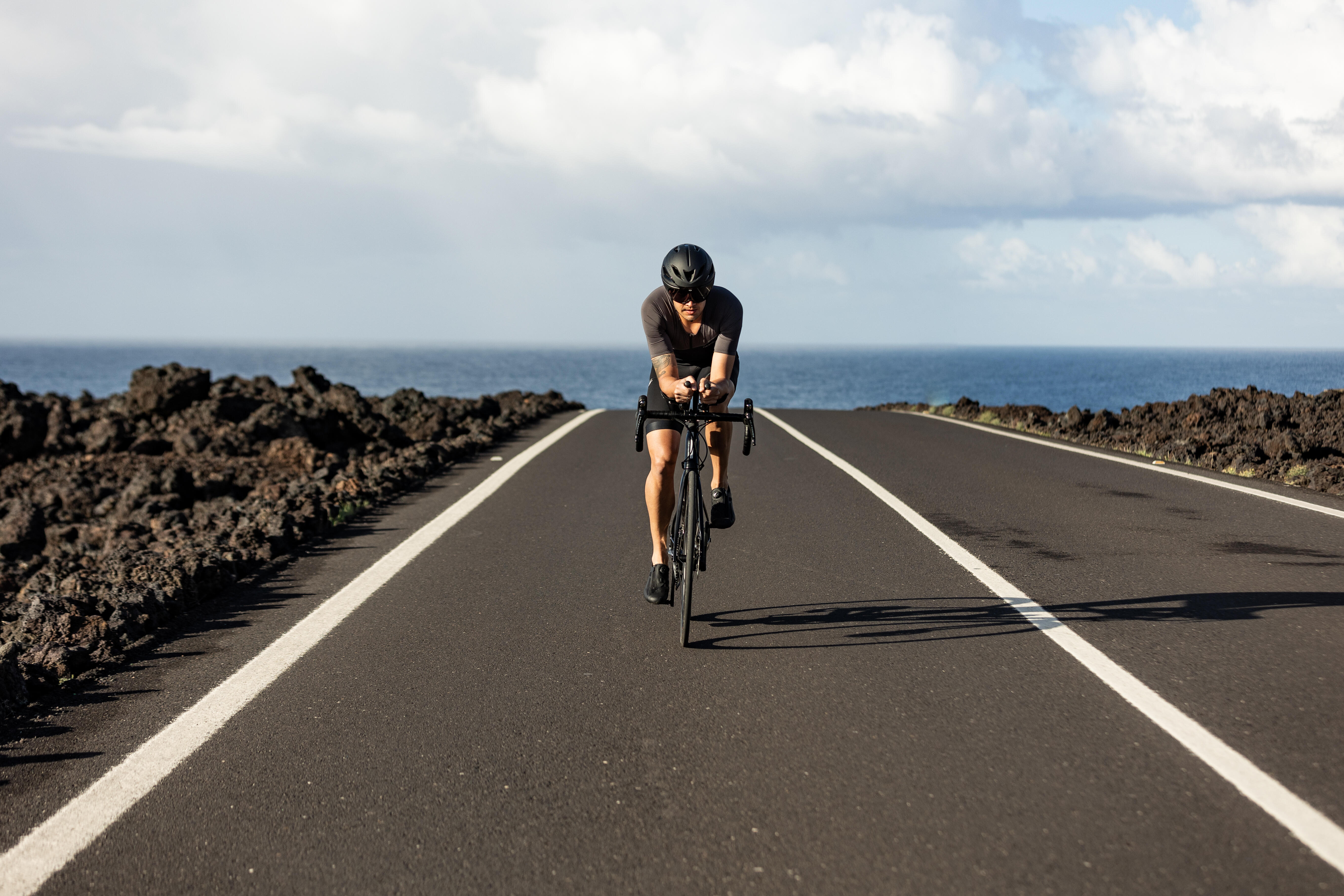 
Casque de vélo pour le triathlon avec visière détachable de catégorie 3 - noir - VAN RYSEL