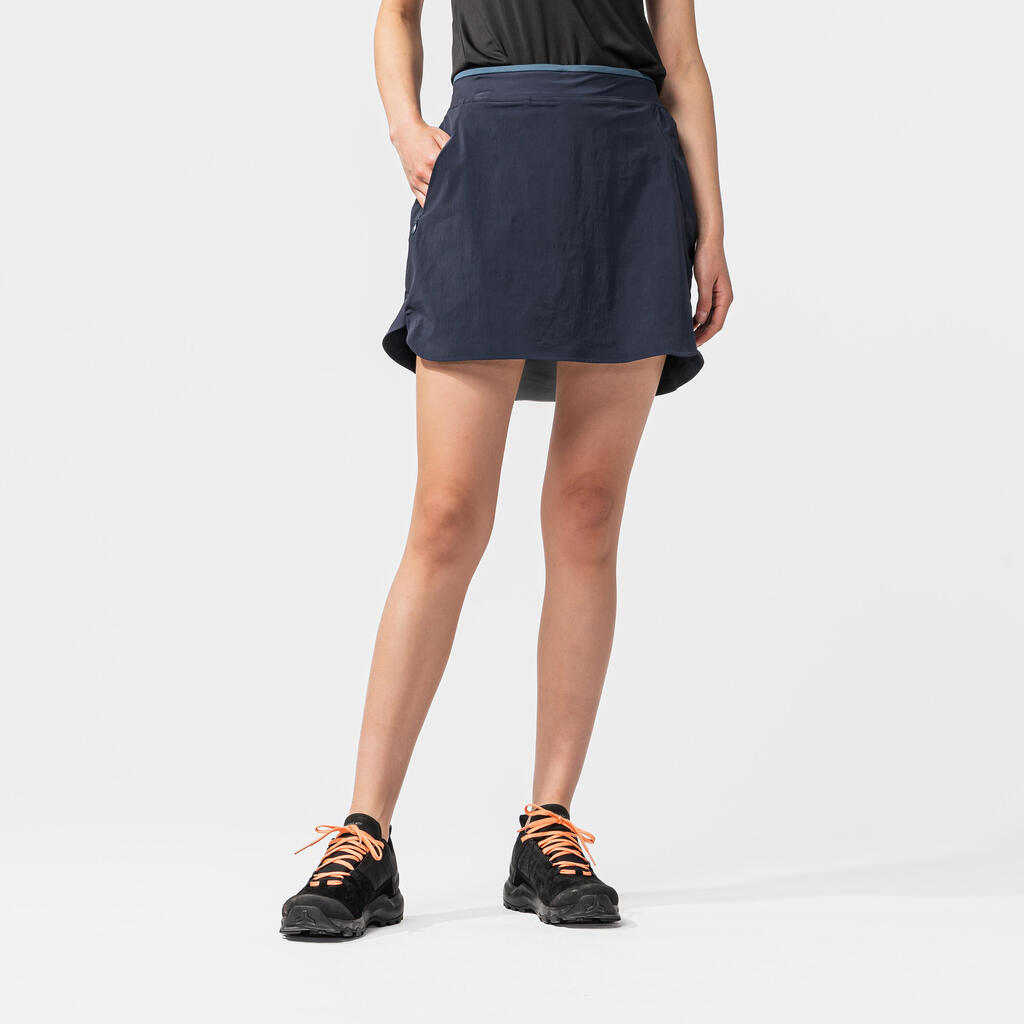 Falda short de senderismo para Mujer Quechua MH500 azul