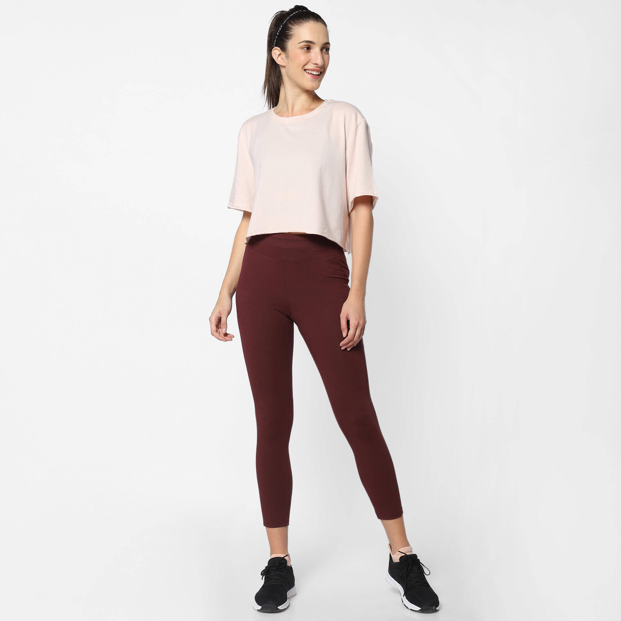 Women's Gym Limited Edition Cotton Blend Cropped T-Shirt - Light Pink -  2