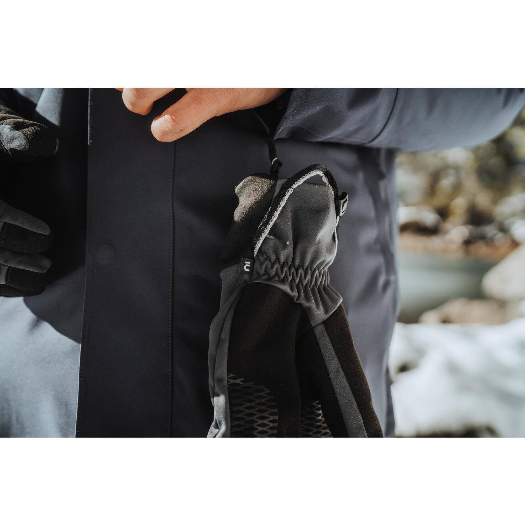 Windproof Hiking Gloves MT 900 Grey Carbon grey, smoked black